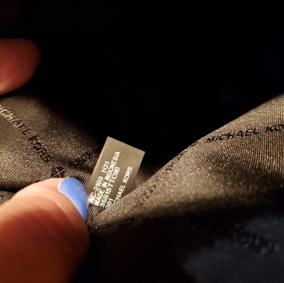 AUTHENTIC Michael Kors crossbody💖 NEW - Picture 8 of 16